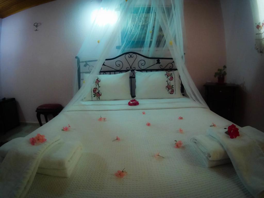 Antik Motel Алакати Екстериор снимка