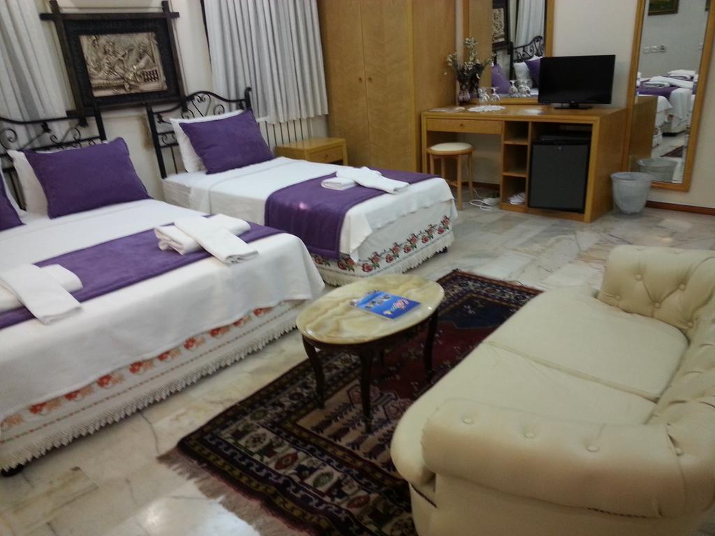 Antik Motel Алакати Екстериор снимка