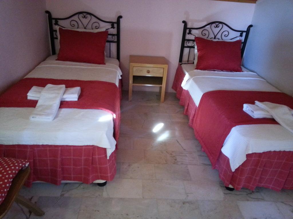Antik Motel Алакати Екстериор снимка
